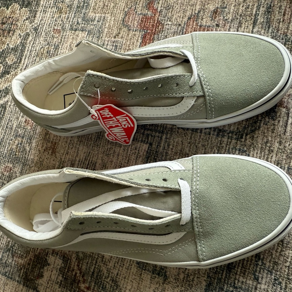 NWT Vans WMNS Size 6.5 Sage Green